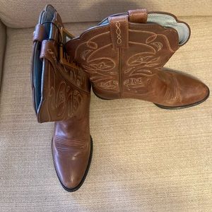 Ariat Cowboy Boots Size 6B - NWT Heritage R Toe Western Boots
